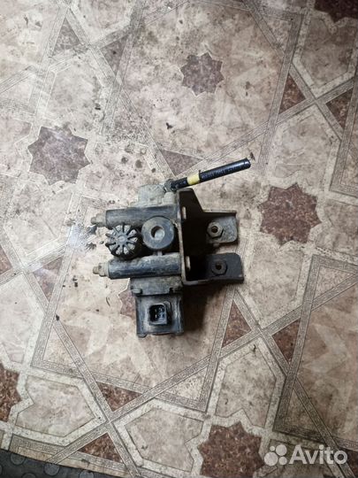 4728900220 Кран уровня пола камаз 5490