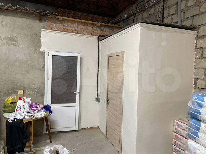 Склад, 300 м²