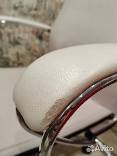 Компьютерное кресло