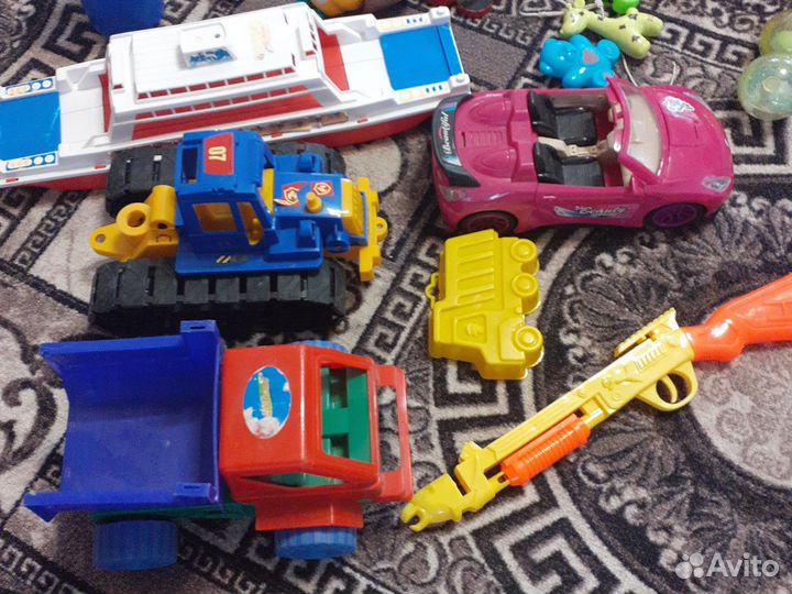 Игрушки. много лотом в продаже