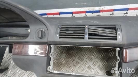 Панель приборов (торпедо) BMW 5 E39 (CBL25IS01)