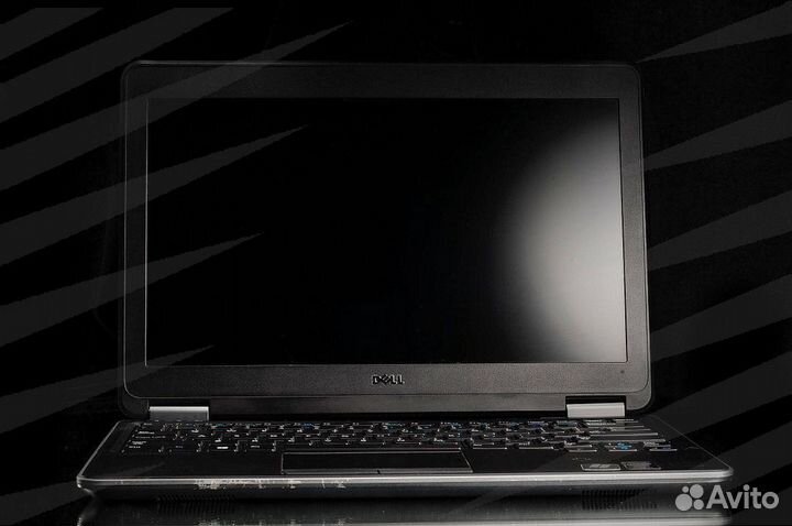 Dell latitude E 7240 i5 / 4 / SSD / 8582