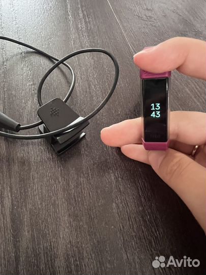 Смарт-часы Fitbit
