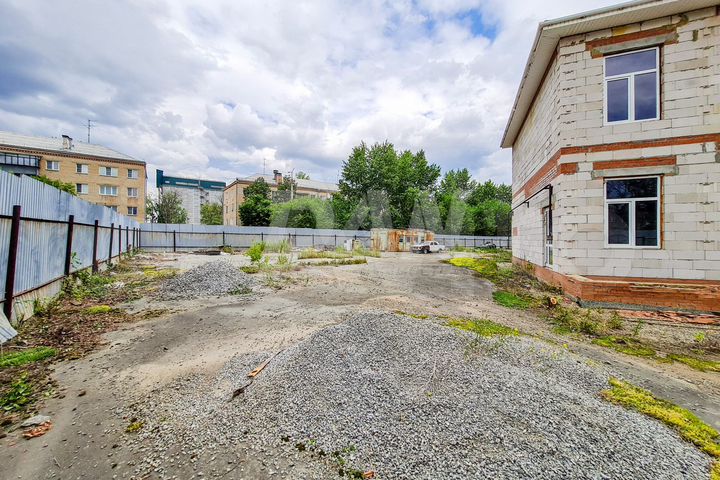 Продается здание и земельный уч