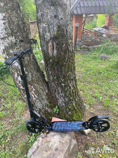 Дека на трюковой самокат