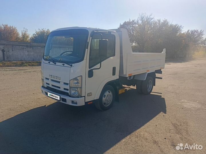 Isuzu Elf, 2015