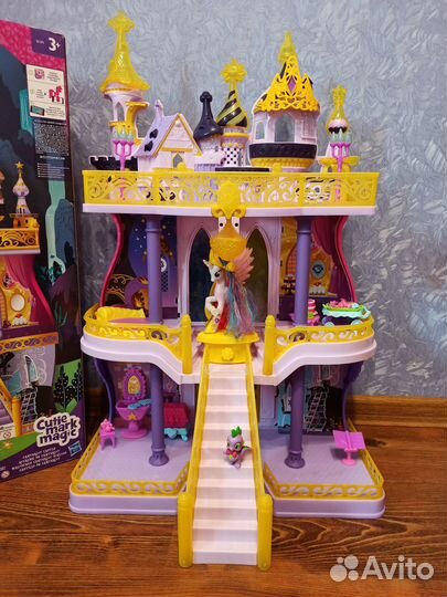 Замок принцессы Селестии от Hasbro