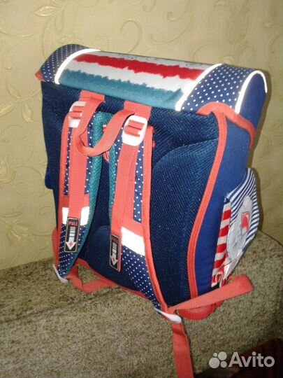 Продаю рюкзак школьный