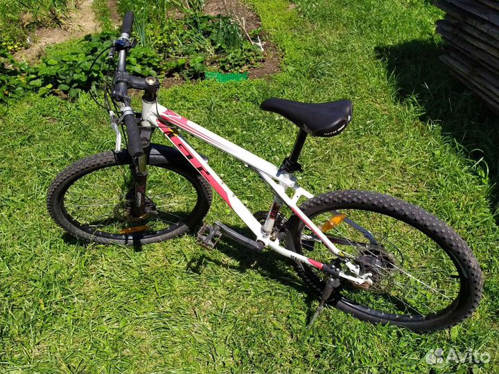 Велосипед GT Avalanche S