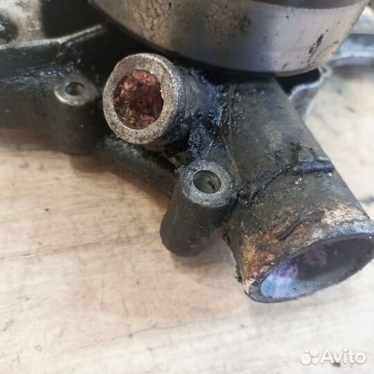 Насос водяной (помпа ) Mercedes-Benz S-Class W220