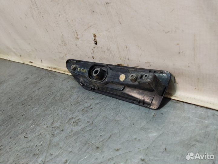 Поворотник в крыле передний правый Kia Rio 3 седан