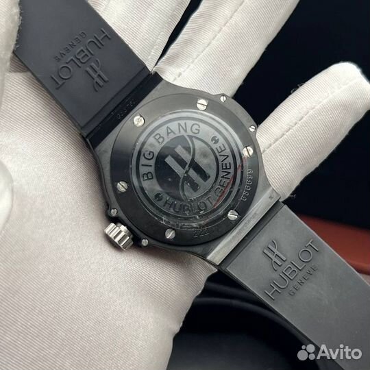 Часы женские Hublot