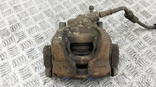 Суппорт тормозной передний левый volvo V60 1 (83T2