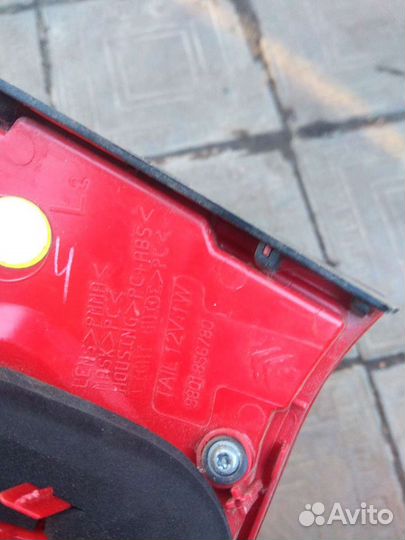 Ситроен C4B7 седан Задний левый фонарь в крышку