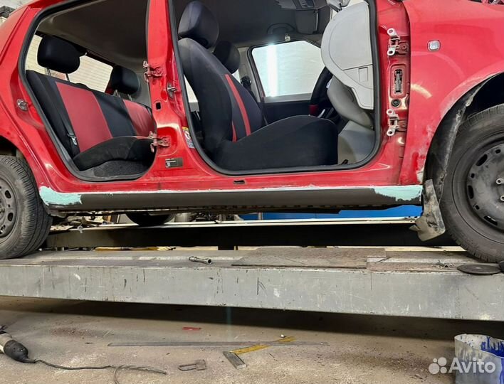 Пороги для Skoda Fabia 2 2007-2010 (mk2)