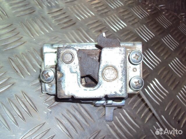 Замок двери Nexia/Espero пер.R Б\У (арт. 96209547)