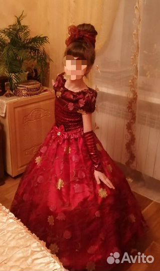 Платья нарядные