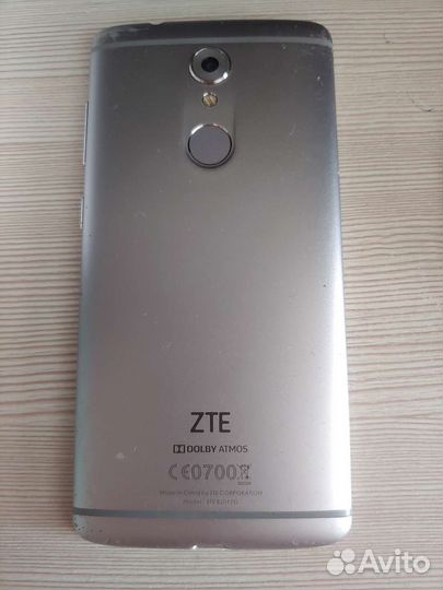 Телефон ZTE Axon 7 mini