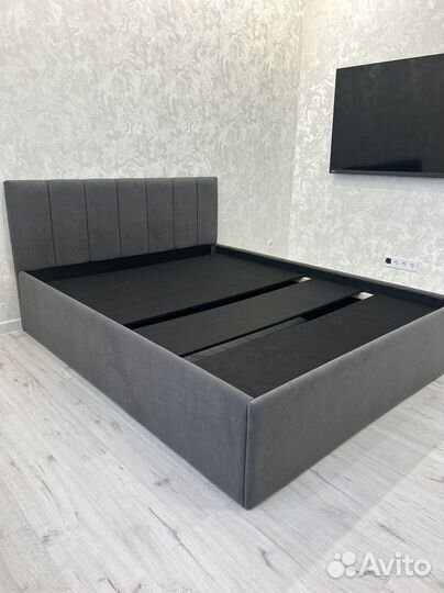 Мягкая кровать