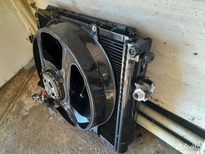 Радиаторы в зборе с винтилятором на рено 19
