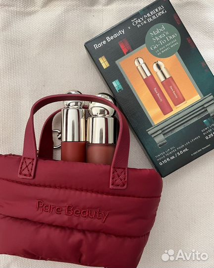 Rare Beauty косметичка-брелок