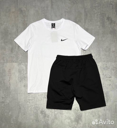 Костюм Nike