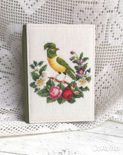 Блокнот ручной работы с птичкой