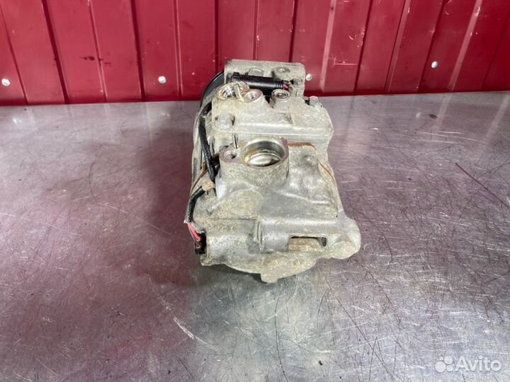 Компрессор кондиционера Mercedes C-Class W203