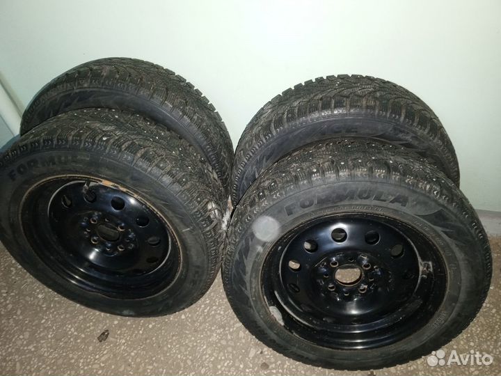 Pirelli Formula Ice 185/60 R14 82T