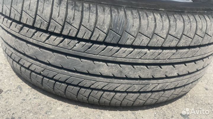 Yokohama BluEarth E70 215/55 R17 94V