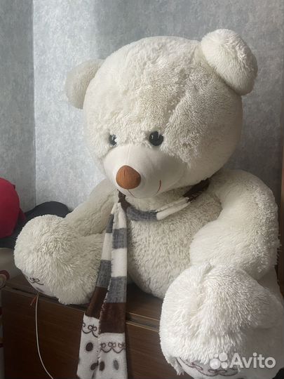 Плюшевый медведь