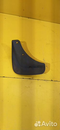 Брызговик задний правый Chevrolet Aveo T200