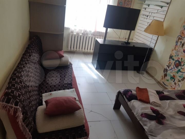 2-к. квартира, 50 м², 1/3 эт.