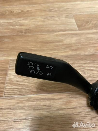 Cтрекоза, подрулевые переключатели рычажки Skoda