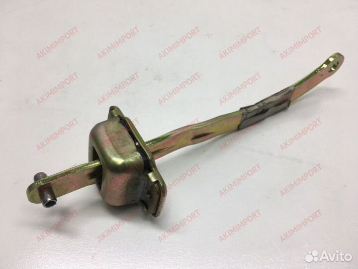 Ограничитель открывания правой двери