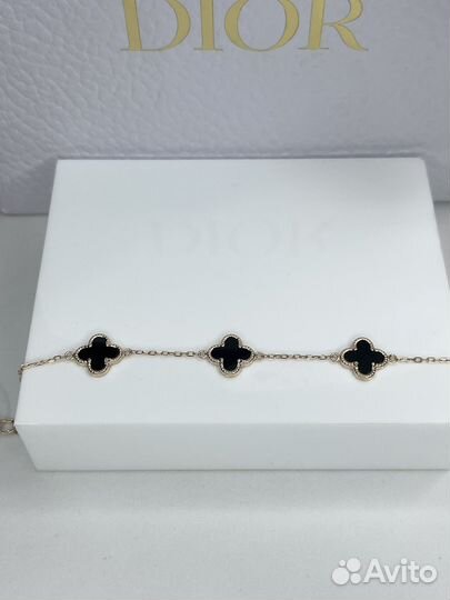 Золотой браслет Van cleef