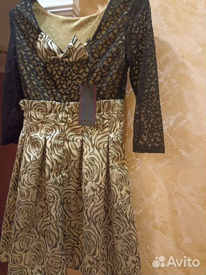 Платье для девочки новое