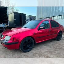 Volkswagen Bora 2.0 MT, 2001, 230 000 км, с пробегом, цена 210 000 руб.