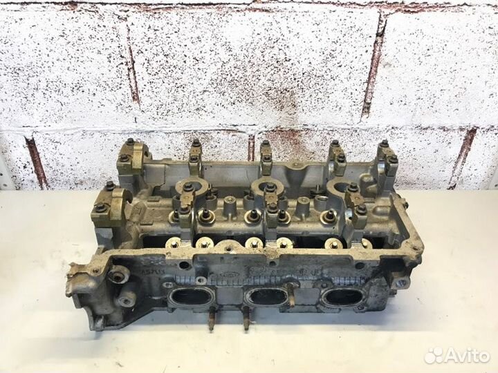 Головка блока цилиндров левая Ford Maverick 3.0L
