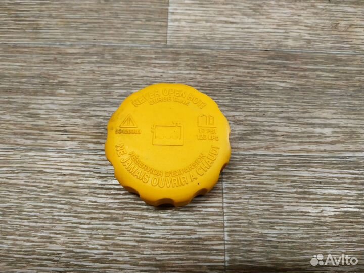 Крышка расширительного бачка Chevrolet / Ford