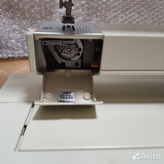 Швейная машинка