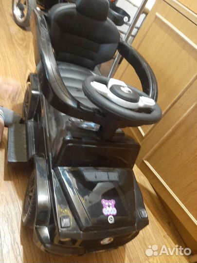 Автомобиль mercedes детский