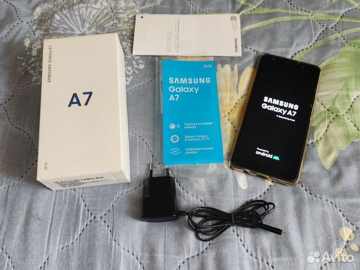 Samsung Galaxy A7 (2018), 4/64 ГБ