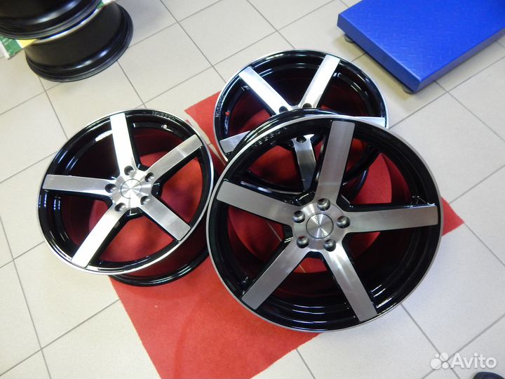 Всего 3шт Vossen cv3 R17 J8 ET30 5*114,3 5109
