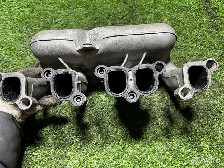 Коллектор впускной Volkswagen Touareg