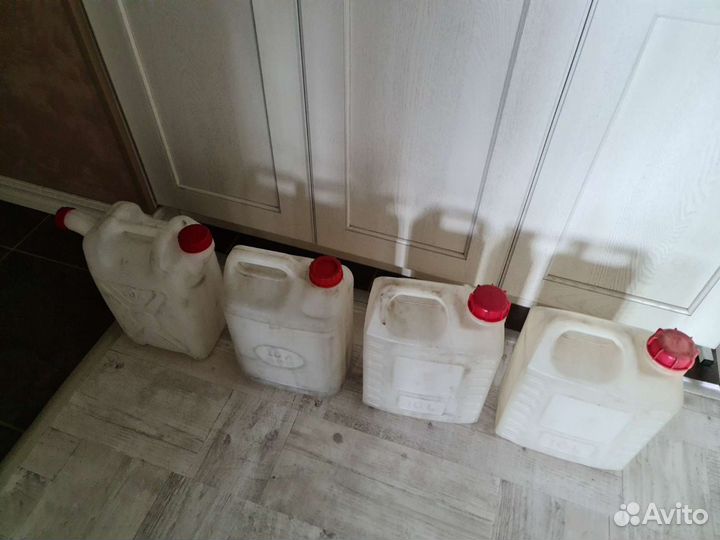 Канистры пластиковые бу 10
