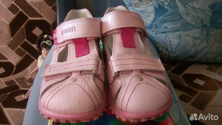 Продам обувь для девочки