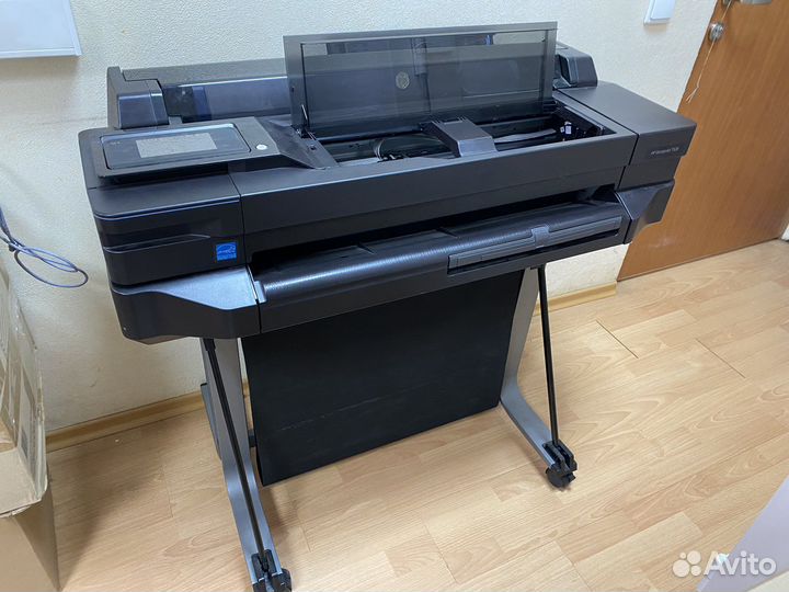 Широкоформатный принтер HP DesignJet T520
