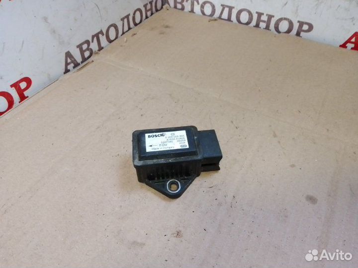 Датчик ускорения Nissan Note E11 2008