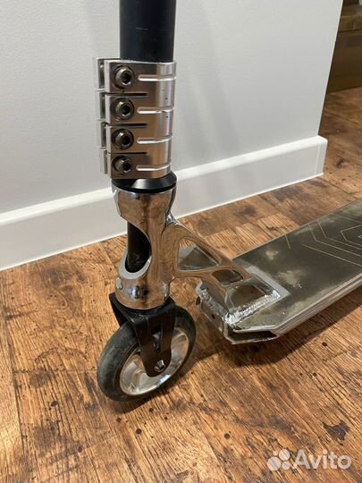 Самокат трюковой Novatrack Pixel